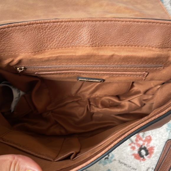 NWOT Convertible handbag/crossbody - Picture 2 of 4